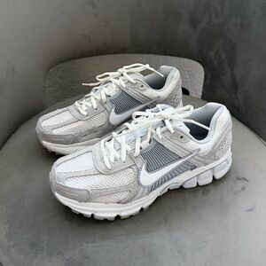 Women’s Nike Vomeros